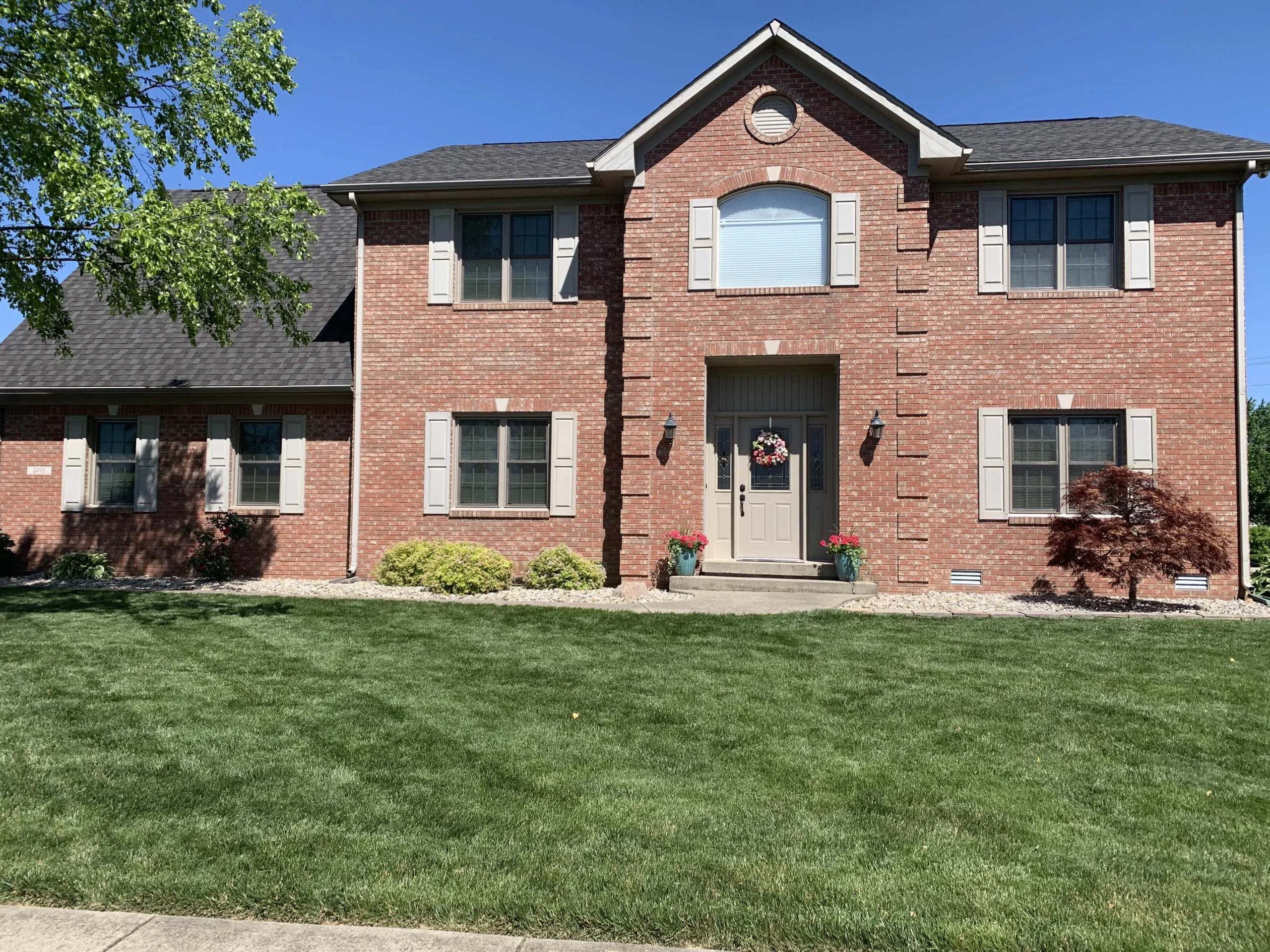 Custom Exteriors windows